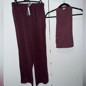 NIKESKIMS SET Currant